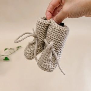 Belan.J Knit Baby Booties  (0-6m)